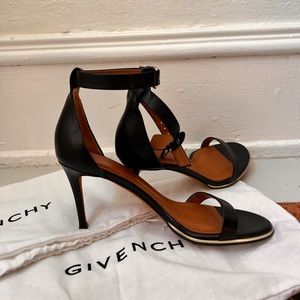 Givenchy Leather Ankle Strap Sandals Black 37 7